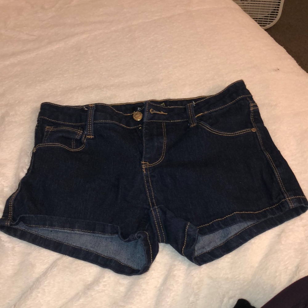 Stretchy jean shorts.